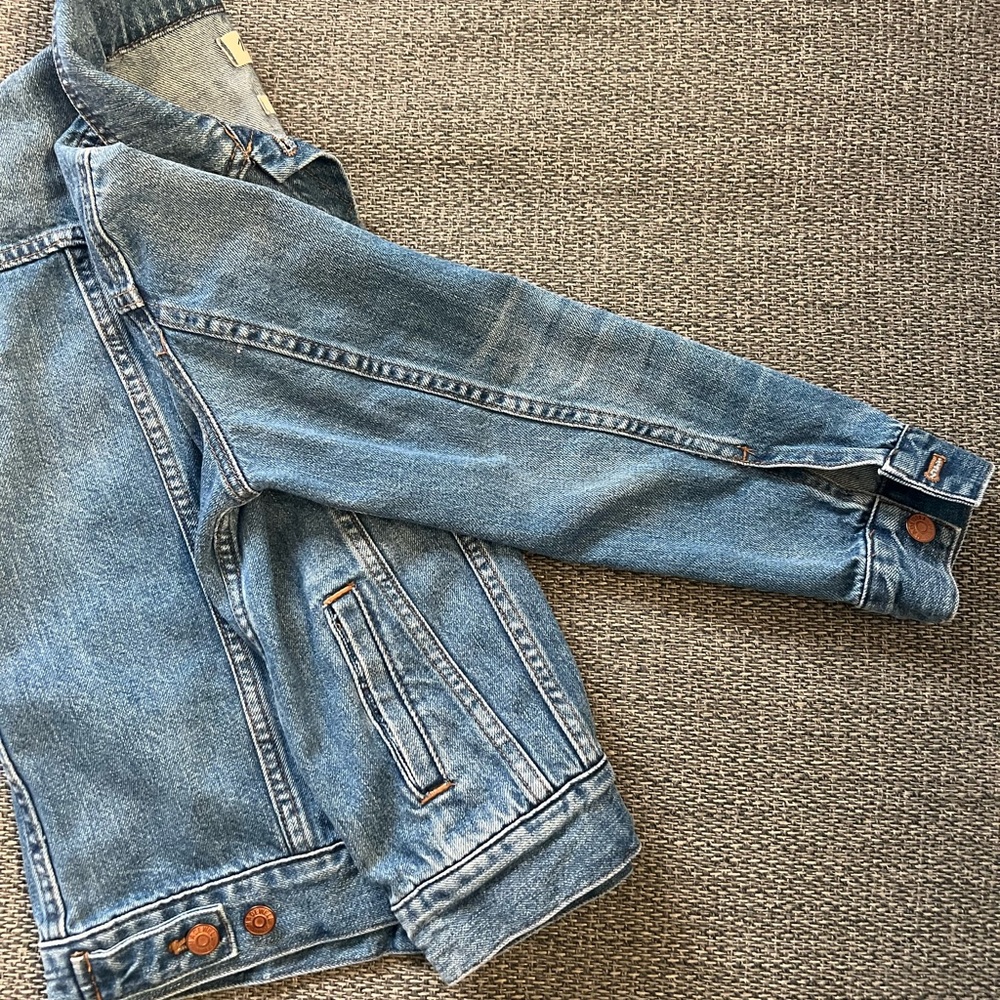 Madewell Classic Jean Jacket sz medium - Picture 5 of 8